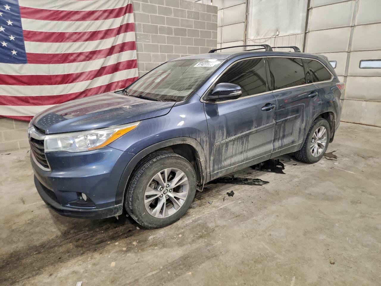 2016 TOYOTA HIGHLANDER