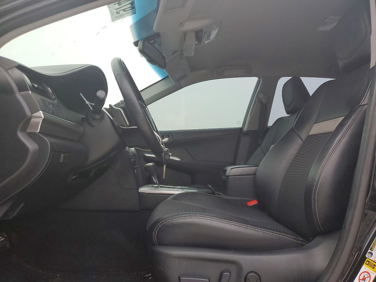 2013 TOYOTA CAMRY L photo 7