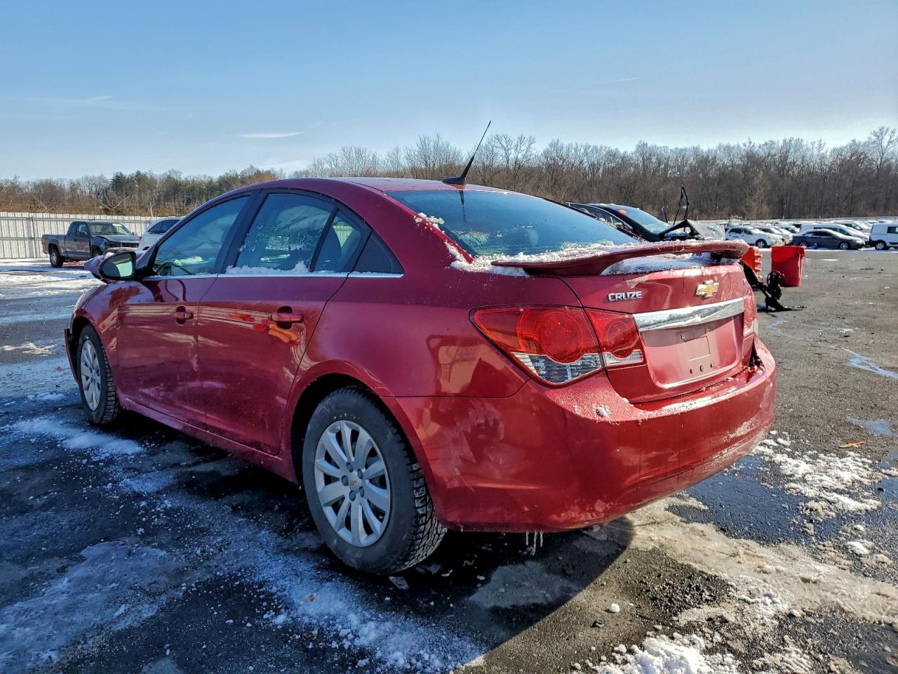 2011 CHEVROLET CRUZE LT photo 2