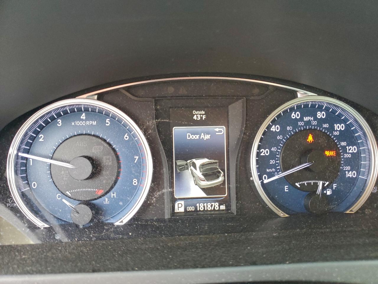 2017 TOYOTA CAMRY LE photo 9