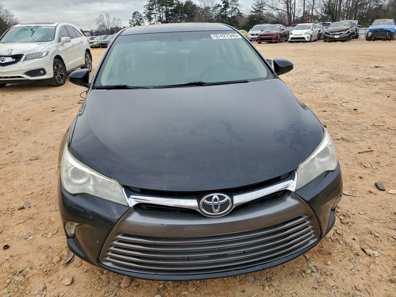 2017 TOYOTA CAMRY LE photo 5