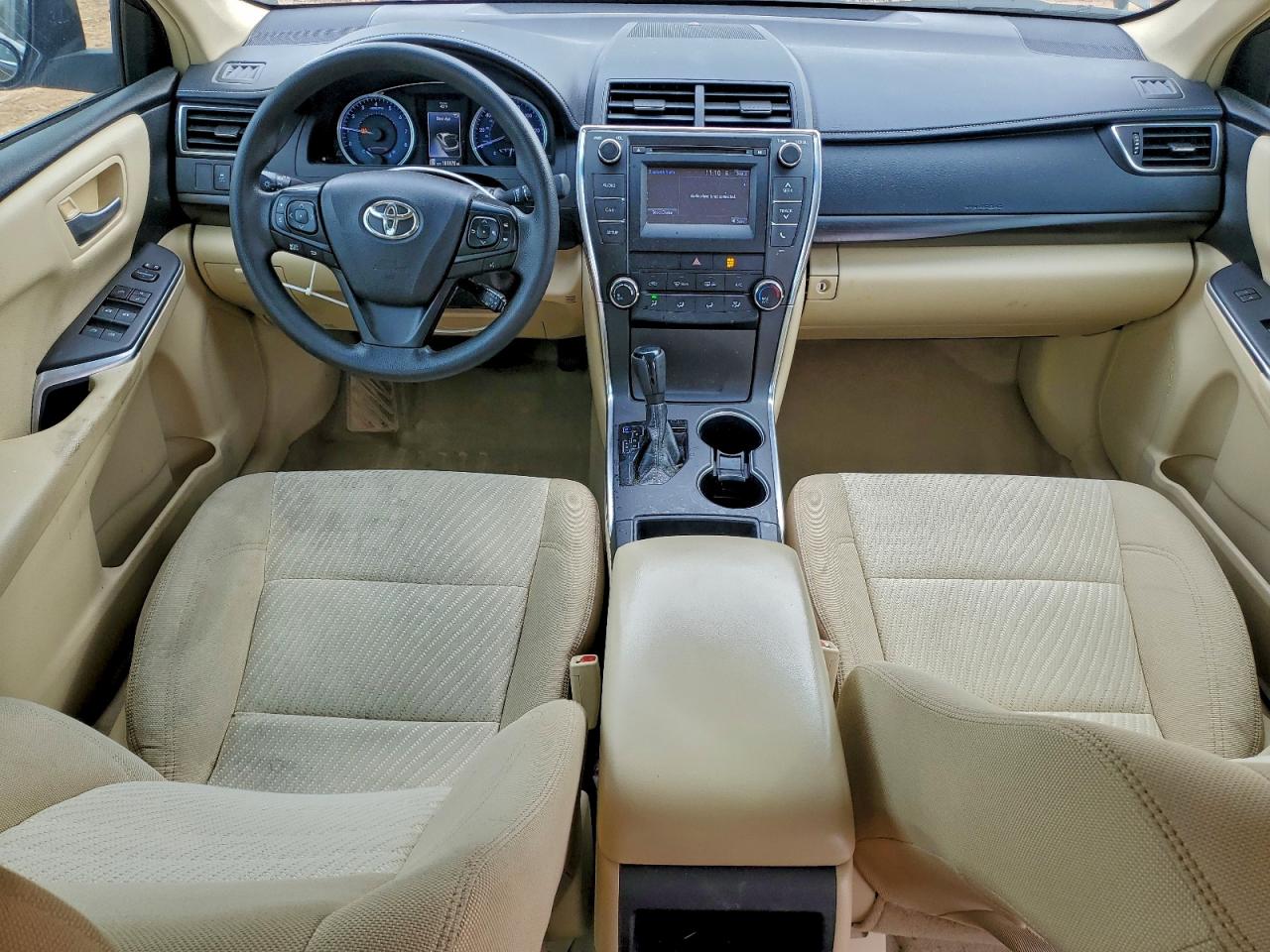 2017 TOYOTA CAMRY LE photo 8