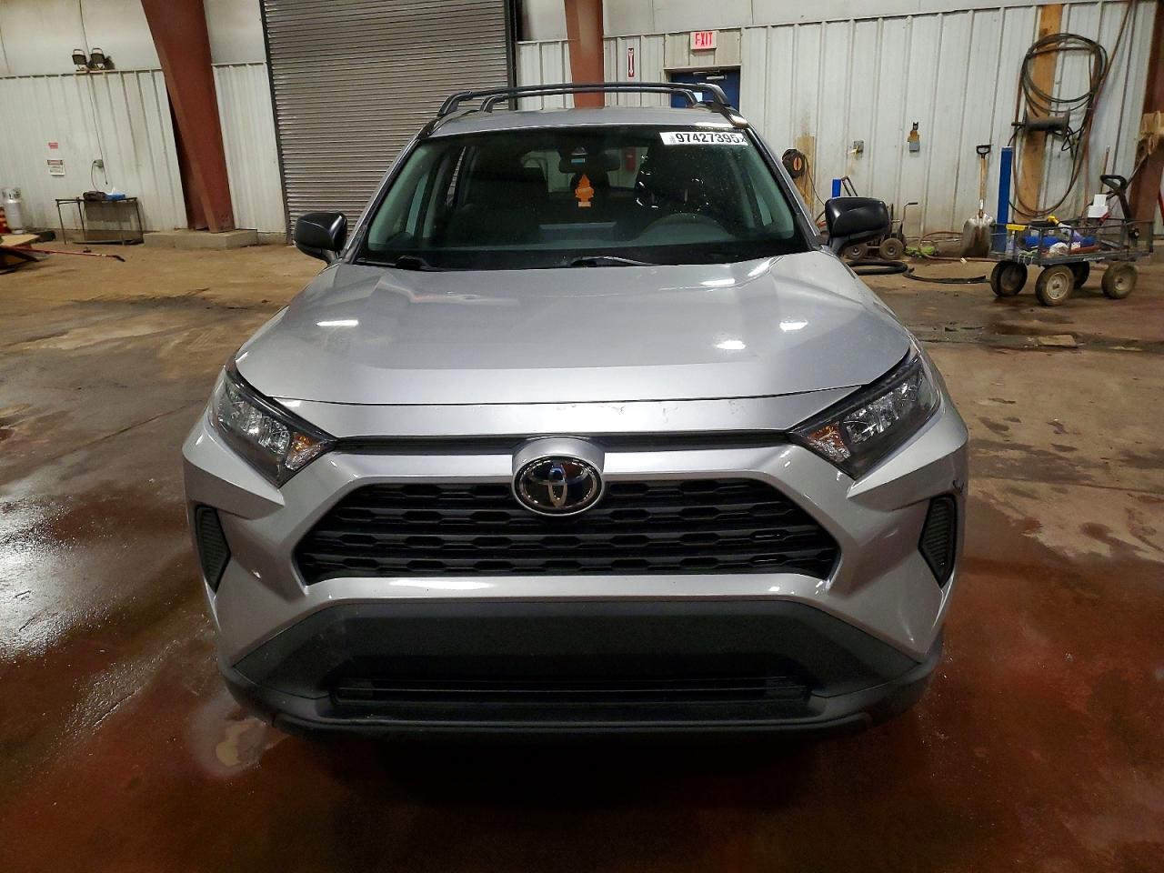 2021 TOYOTA RAV4 LE photo 17