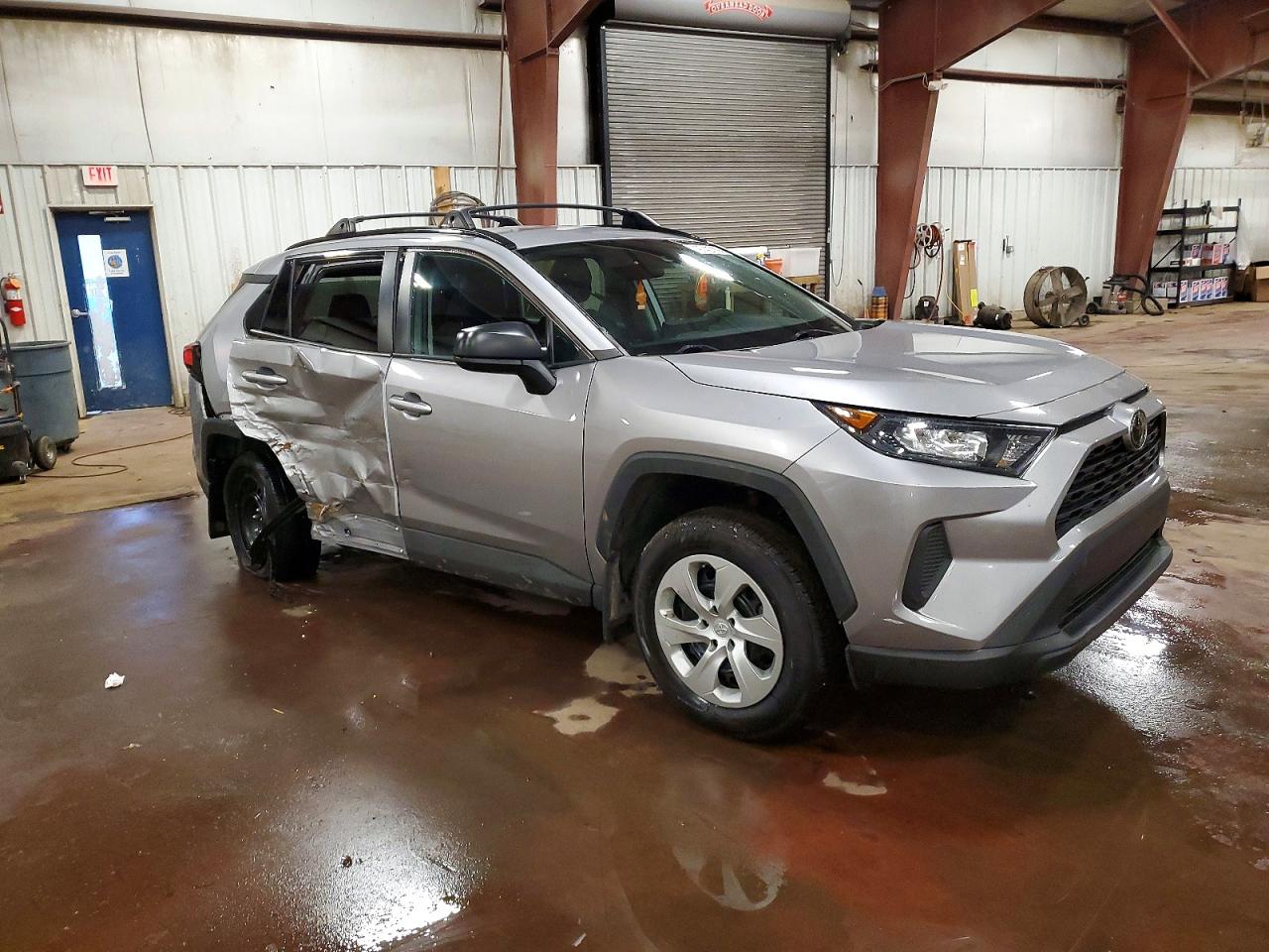 2021 TOYOTA RAV4 LE photo 13