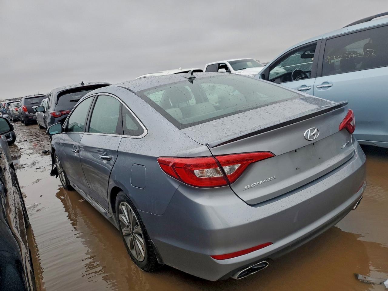 2017 HYUNDAI SONATA SPORT photo 2