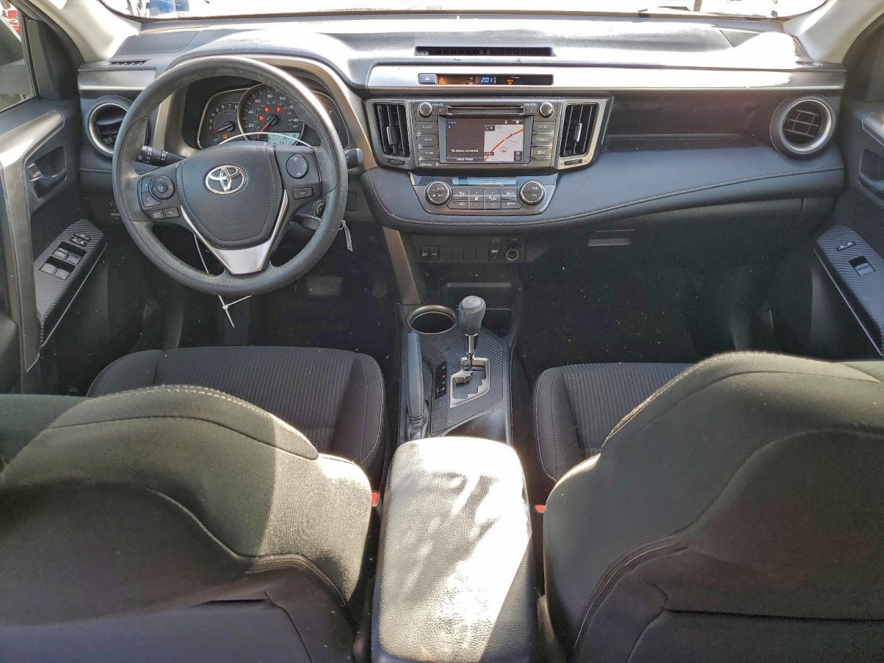 2014 TOYOTA RAV4 XLE photo 8