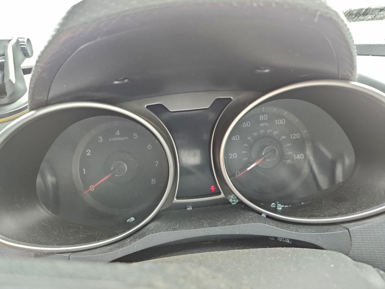 2013 HYUNDAI VELOSTER photo 9