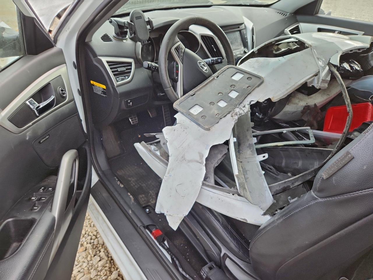 2013 HYUNDAI VELOSTER photo 8