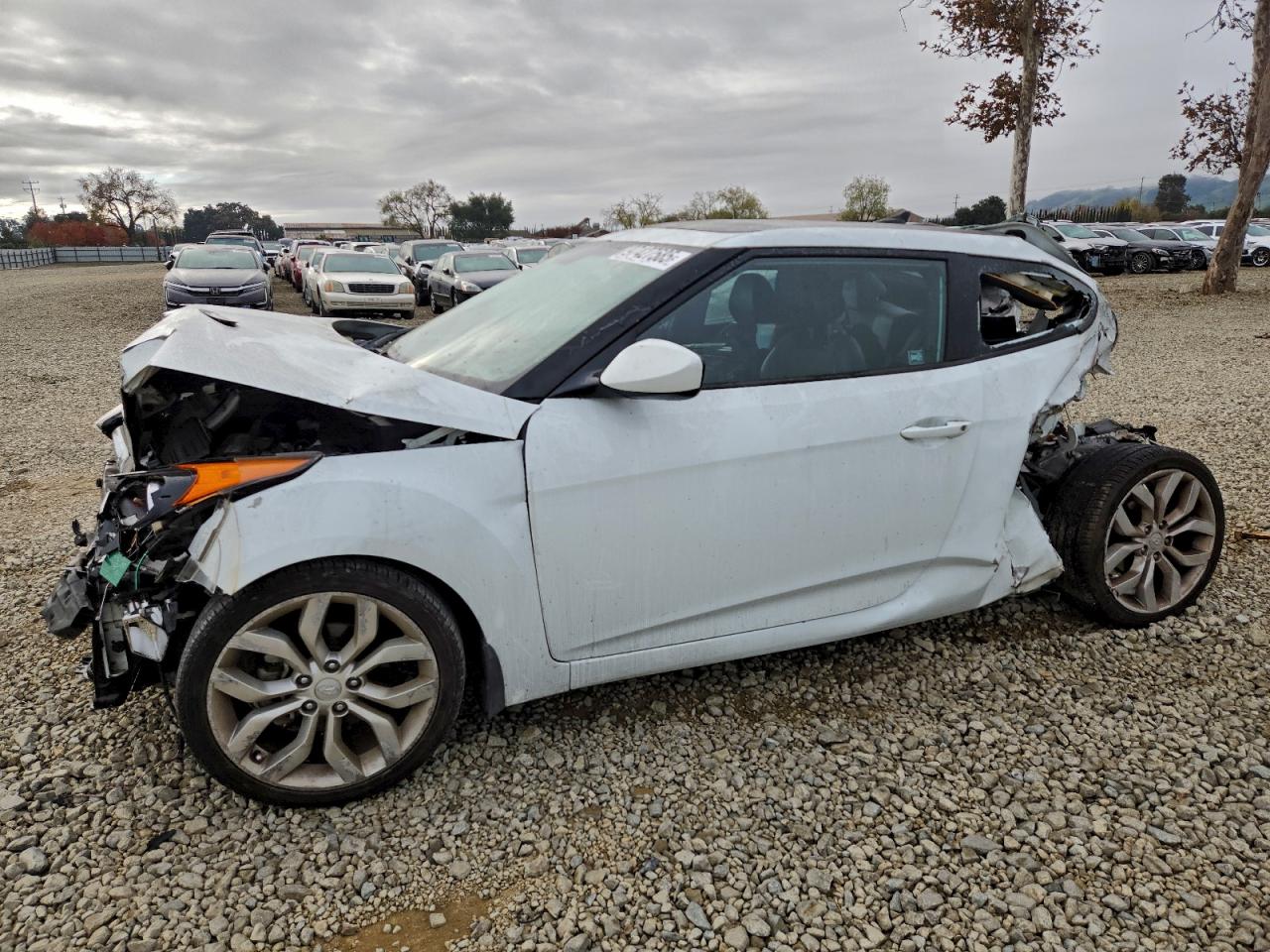 2013 HYUNDAI VELOSTER