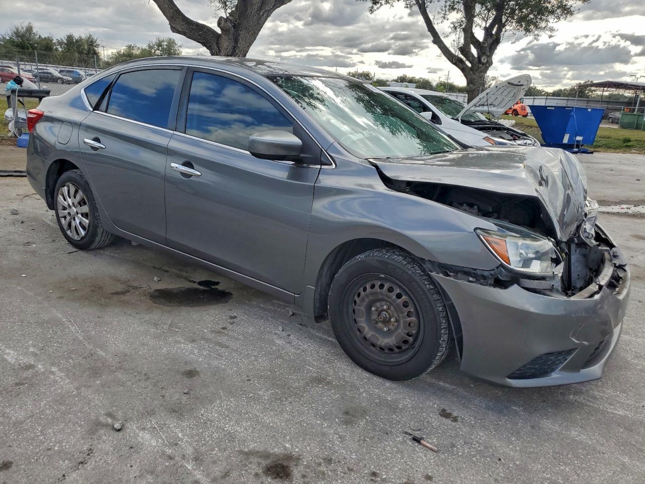 2017 NISSAN SENTRA S photo 4