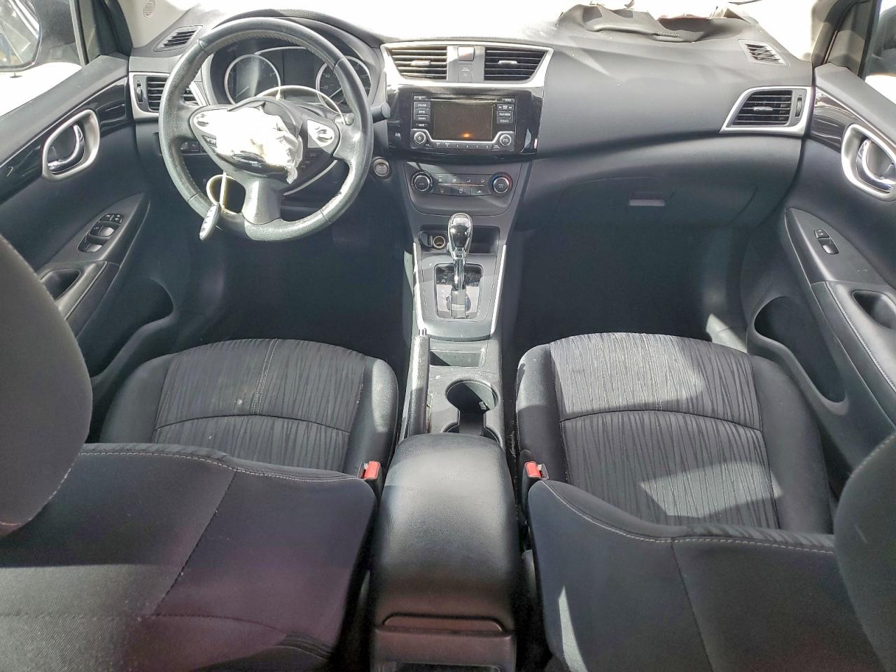 2017 NISSAN SENTRA S photo 8
