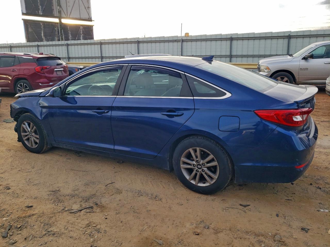 2016 HYUNDAI SONATA SE photo 2