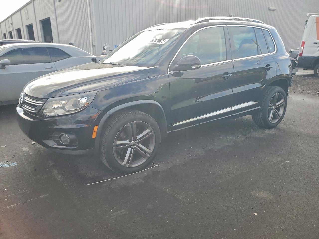 2017 VOLKSWAGEN TIGUAN
