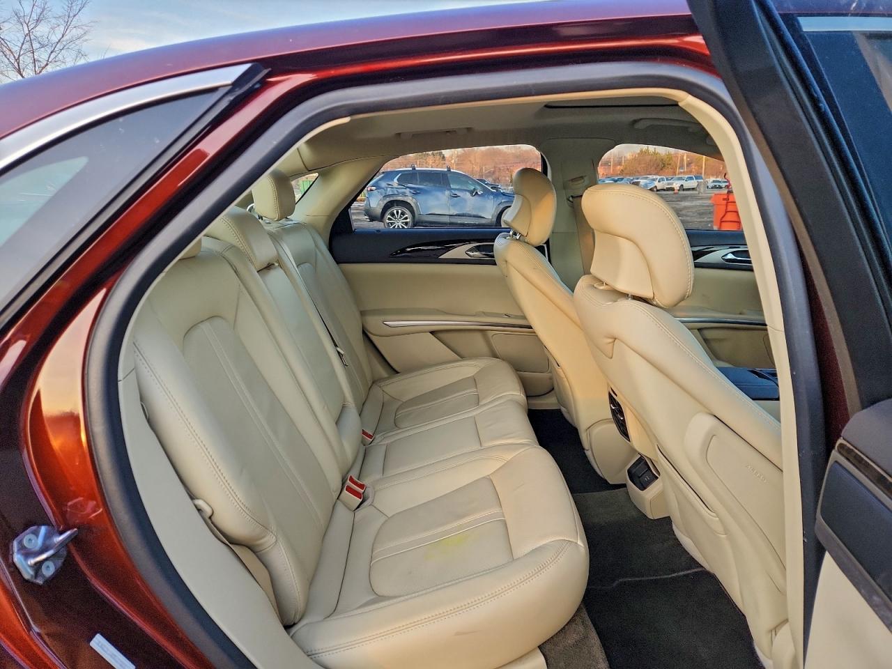 2015 LINCOLN MKZ HYBRID photo 19