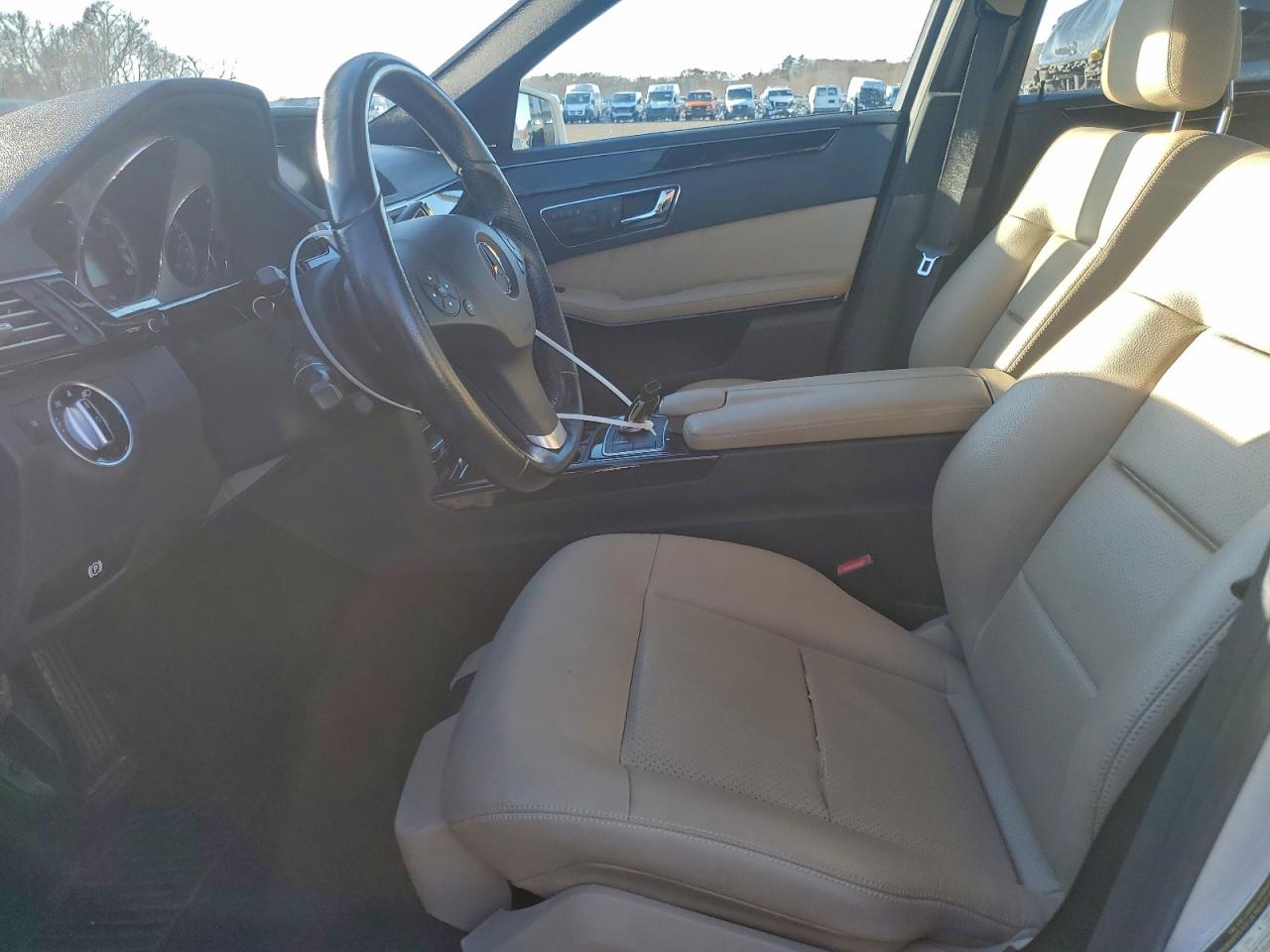 2011 MERCEDES-BENZ E 350 4MATIC photo 13