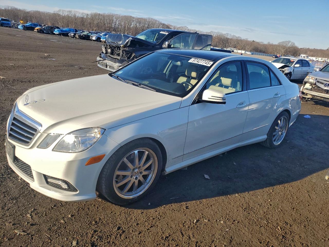 2011 MERCEDES-BENZ E
