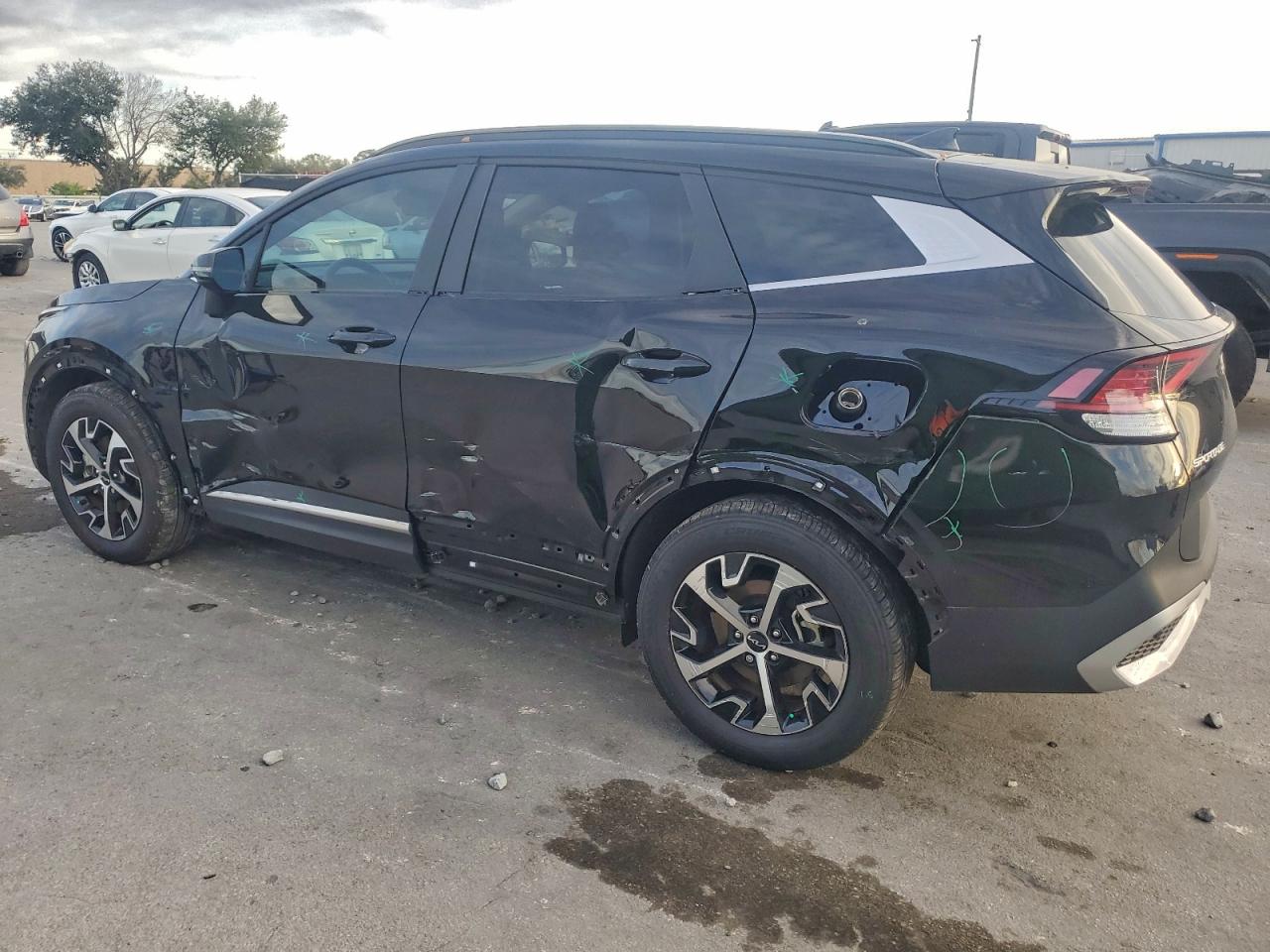2025 KIA SPORTAGE EX photo 2