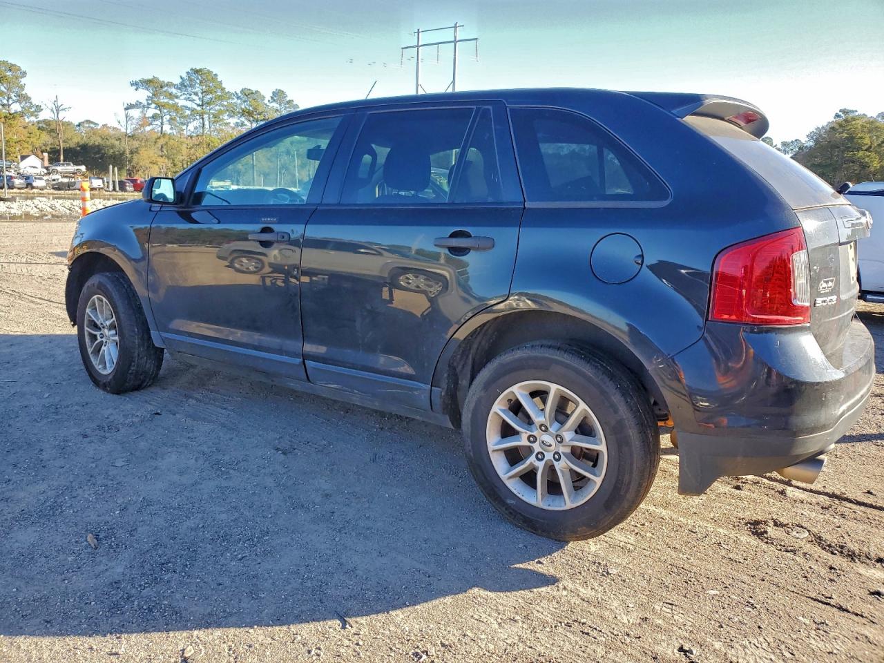 2013 FORD EDGE SE photo 2
