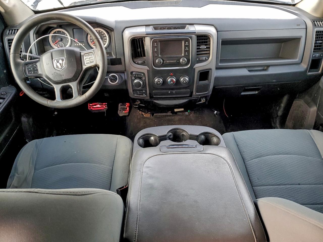 2016 RAM 1500 ST photo 8