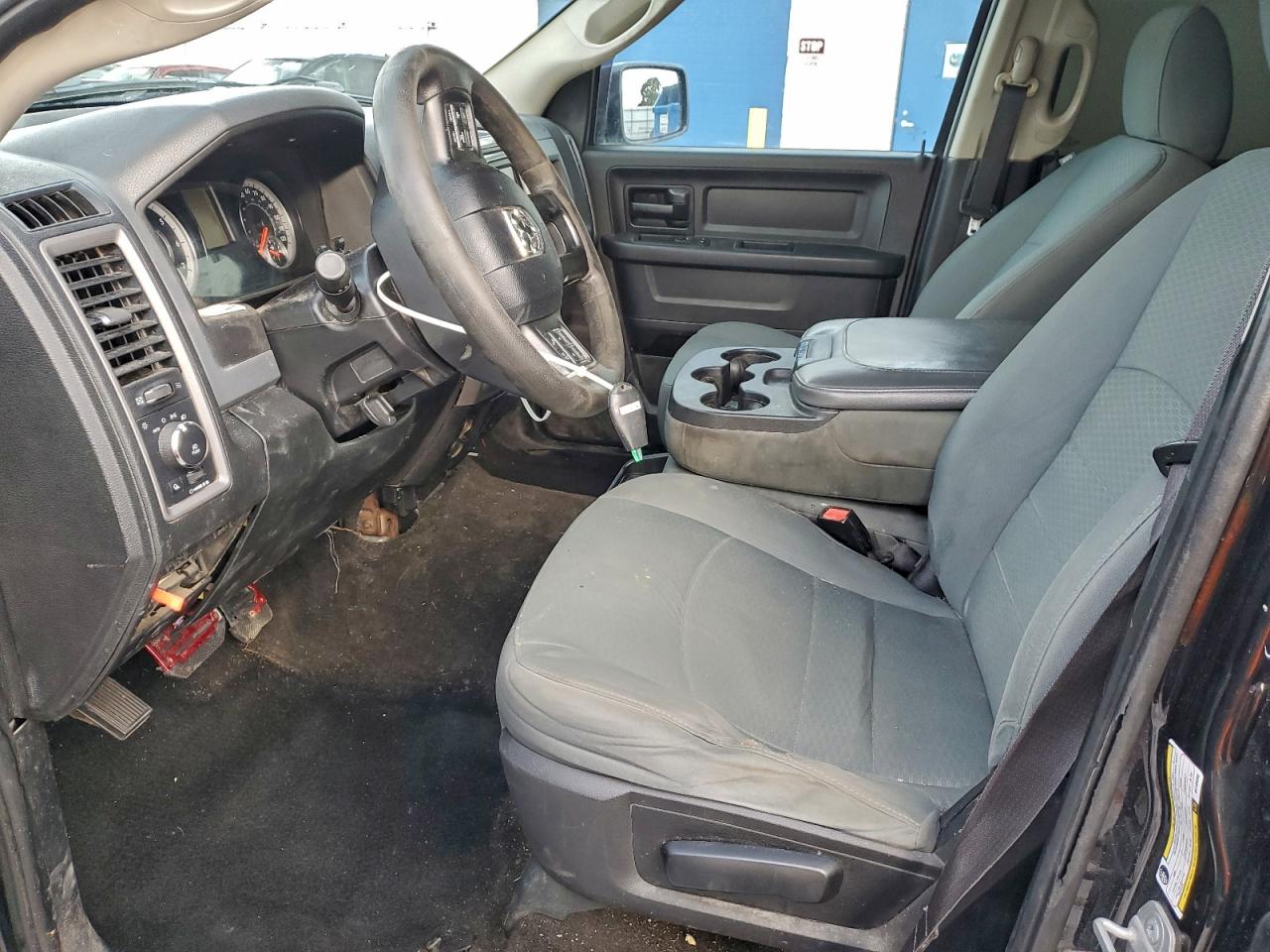 2016 RAM 1500 ST photo 7