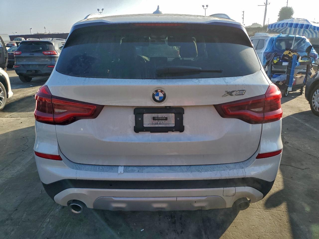2018 BMW X3 XDRIVE30I photo 6