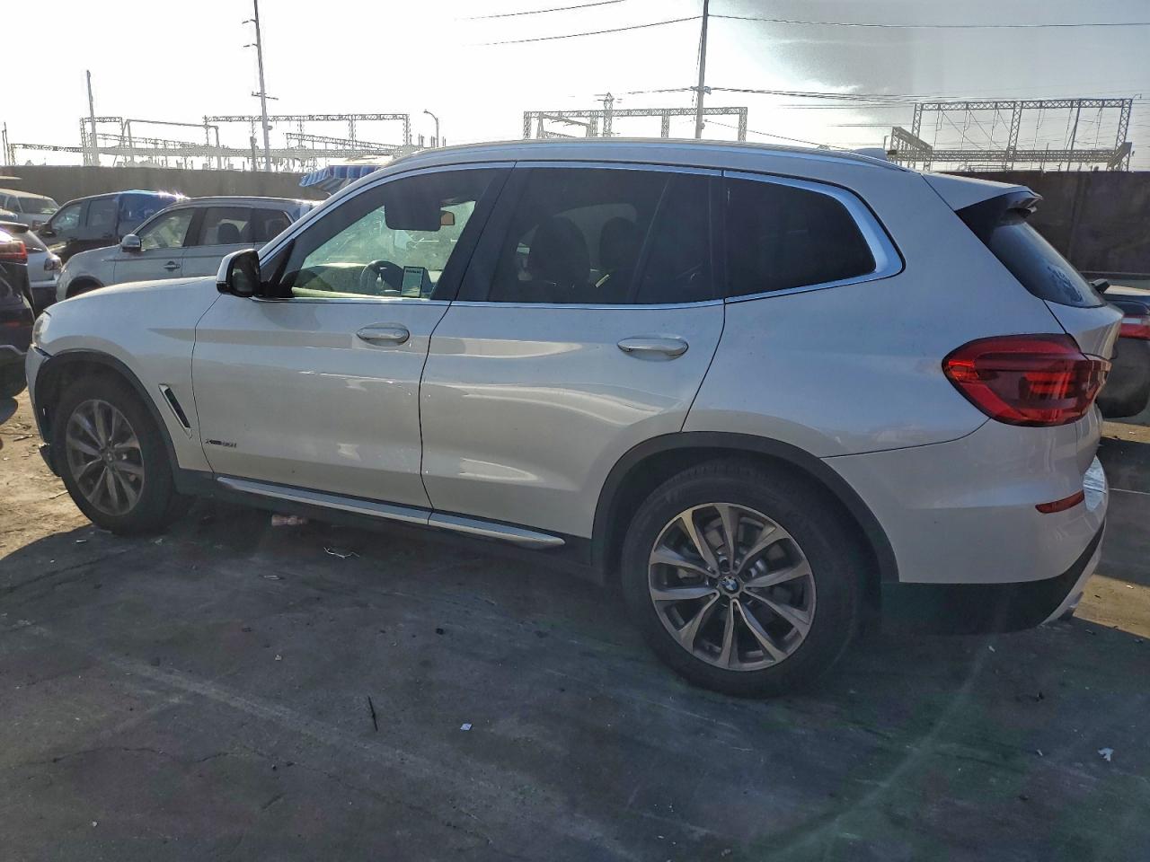 2018 BMW X3 XDRIVE30I photo 2