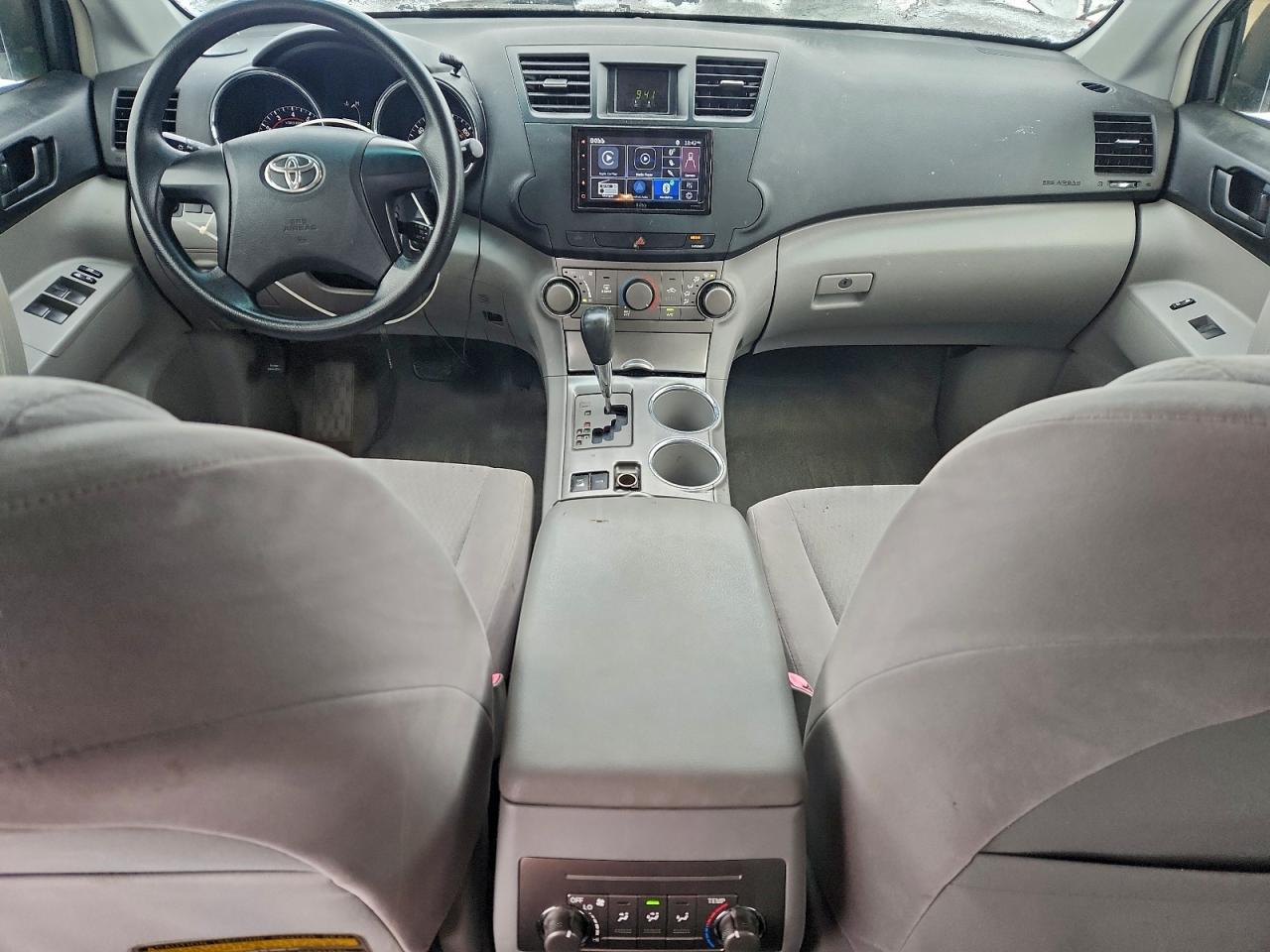 2009 TOYOTA HIGHLANDER photo 8