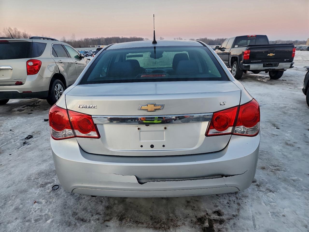 2013 CHEVROLET CRUZE LT photo 6