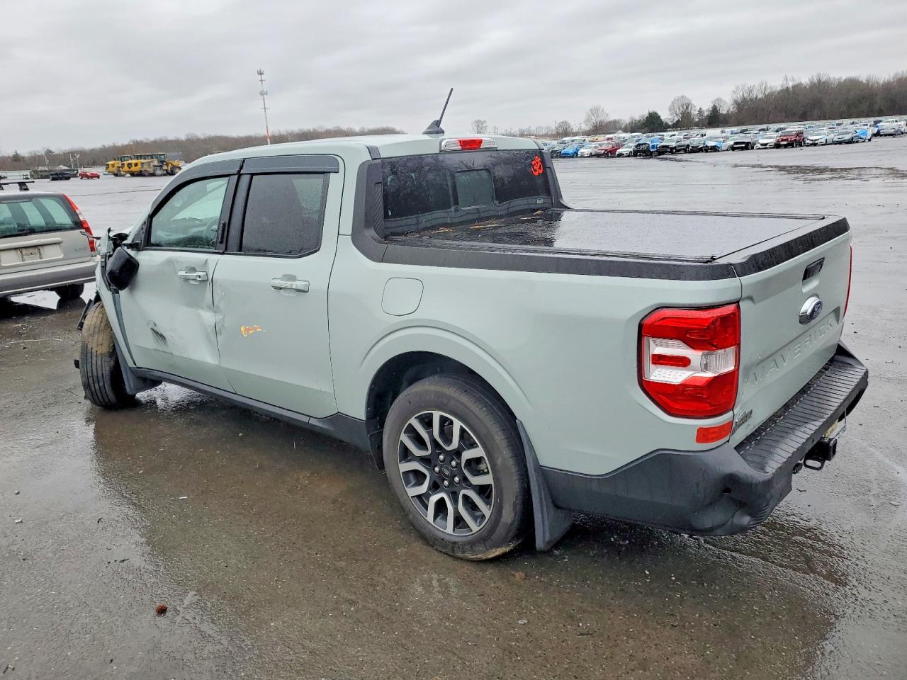 2024 FORD MAVERICK LARIAT photo 2
