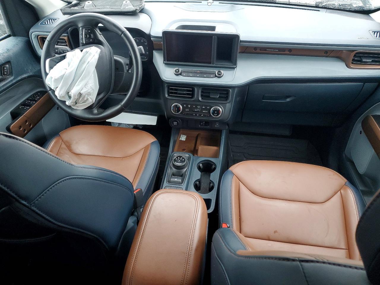 2024 FORD MAVERICK LARIAT photo 8