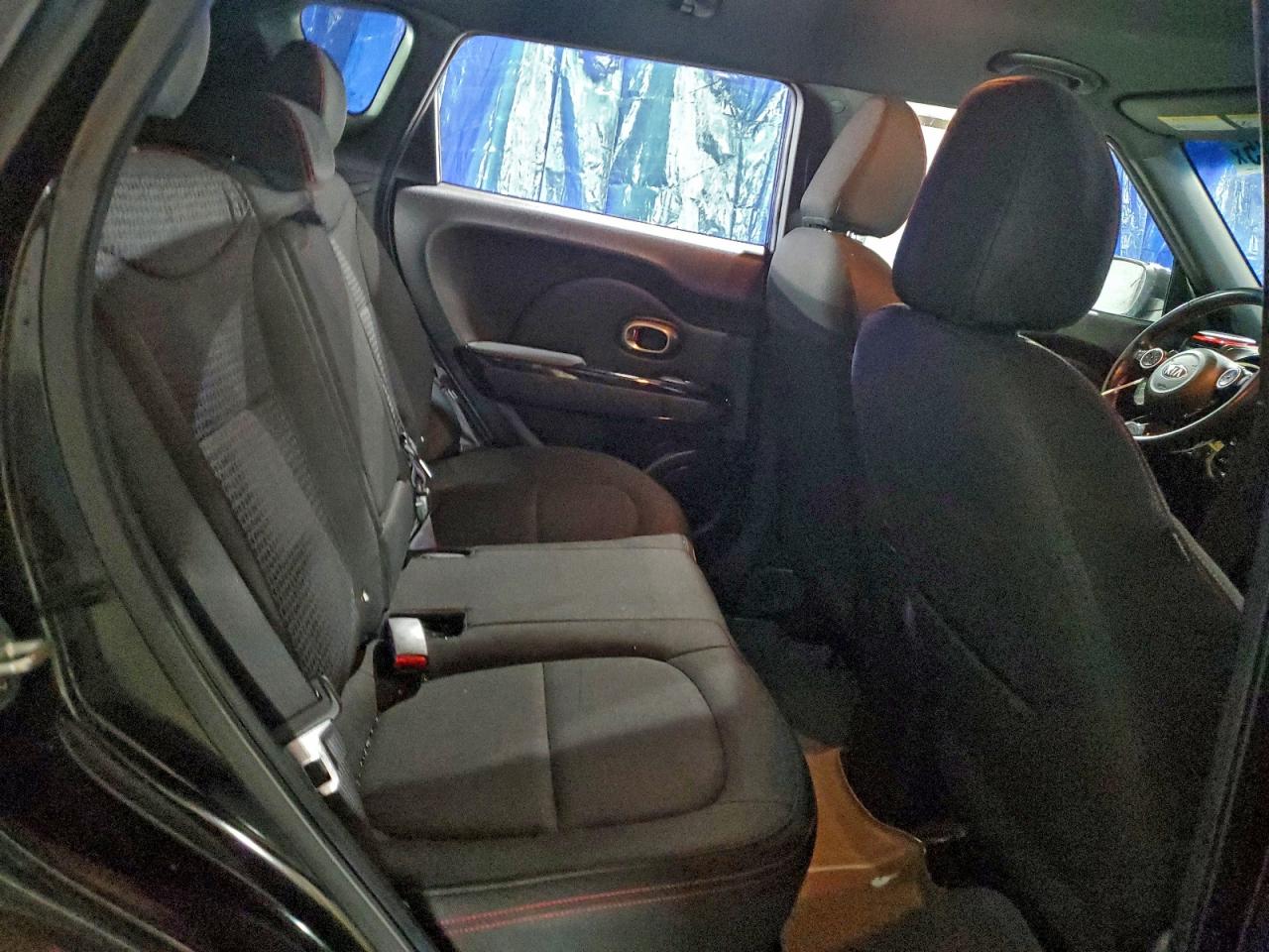 2016 KIA SOUL + photo 19