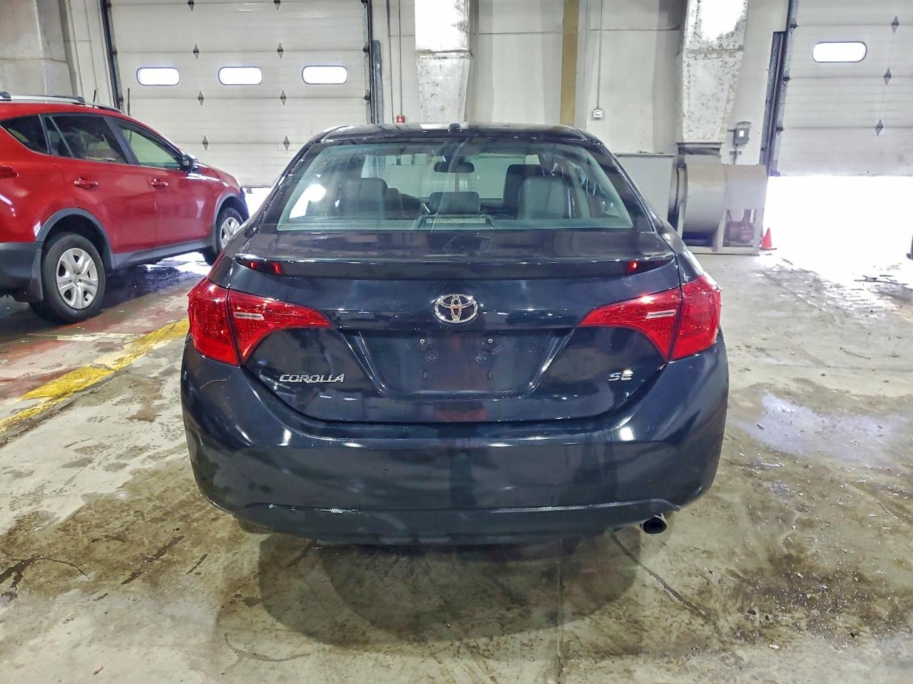 2018 TOYOTA COROLLA L photo 6