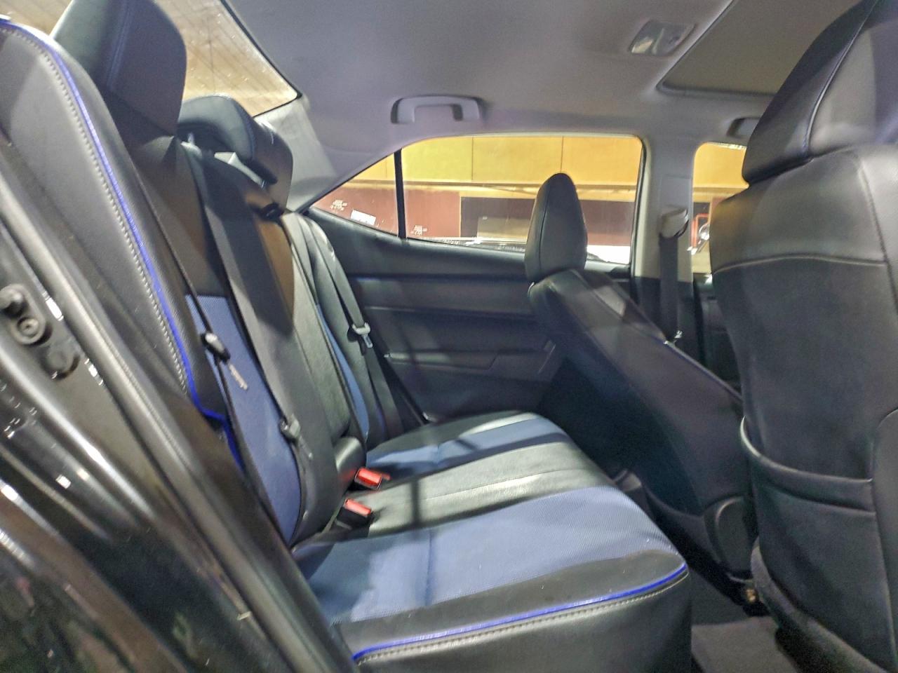 2018 TOYOTA COROLLA L photo 10