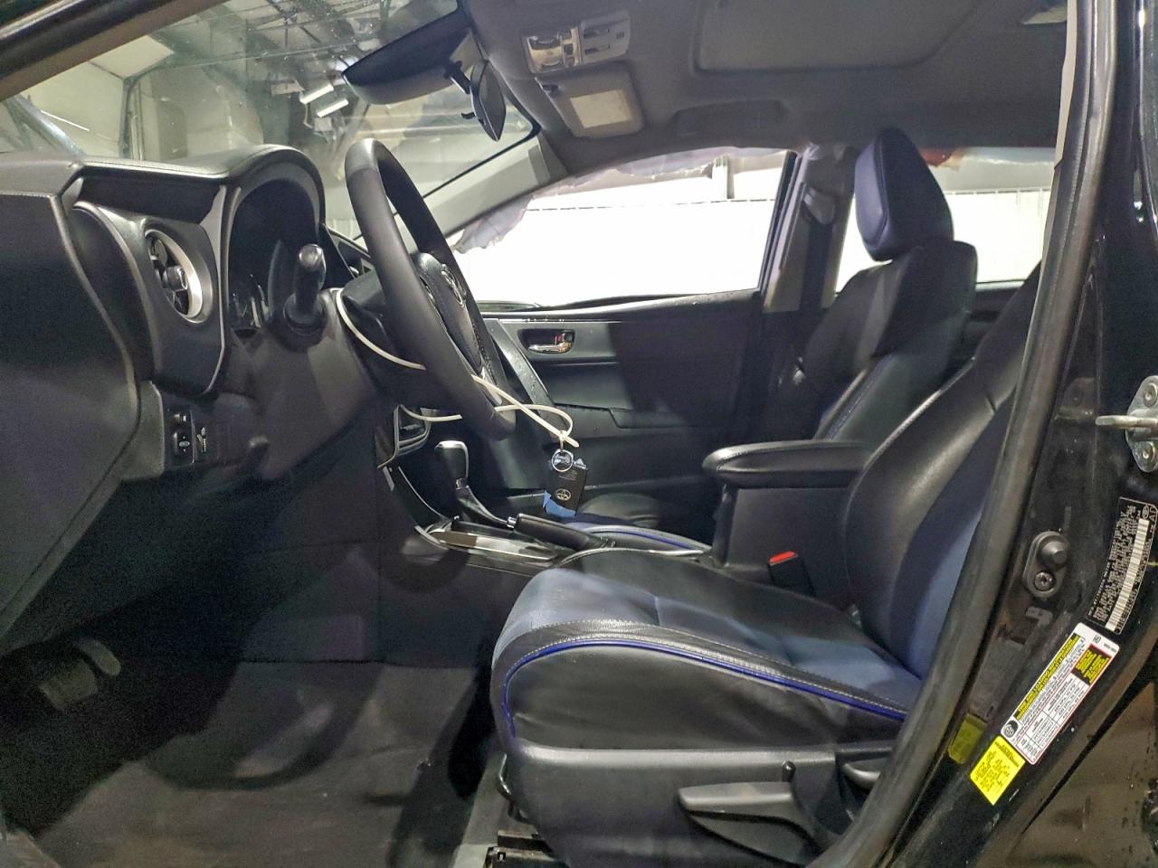 2018 TOYOTA COROLLA L photo 7