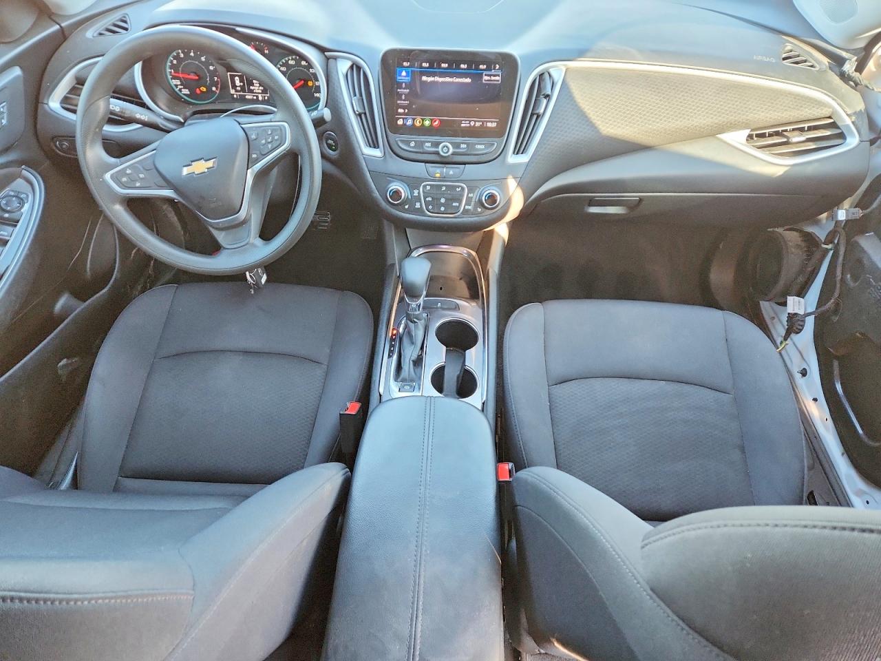 2022 CHEVROLET MALIBU LT photo 8