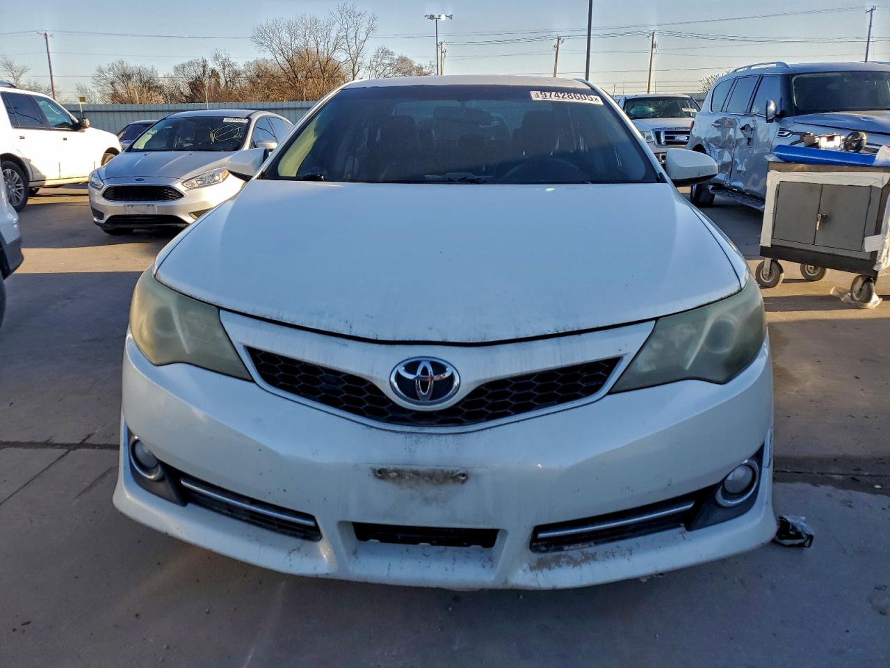 2014 TOYOTA CAMRY SE photo 5