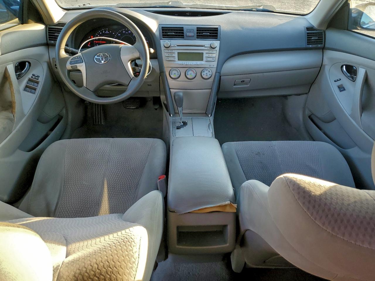 2011 TOYOTA CAMRY BASE photo 8