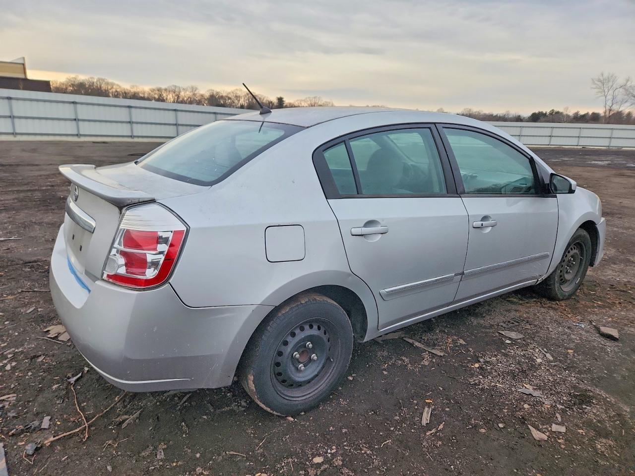 2012 NISSAN SENTRA 2.0 photo 3