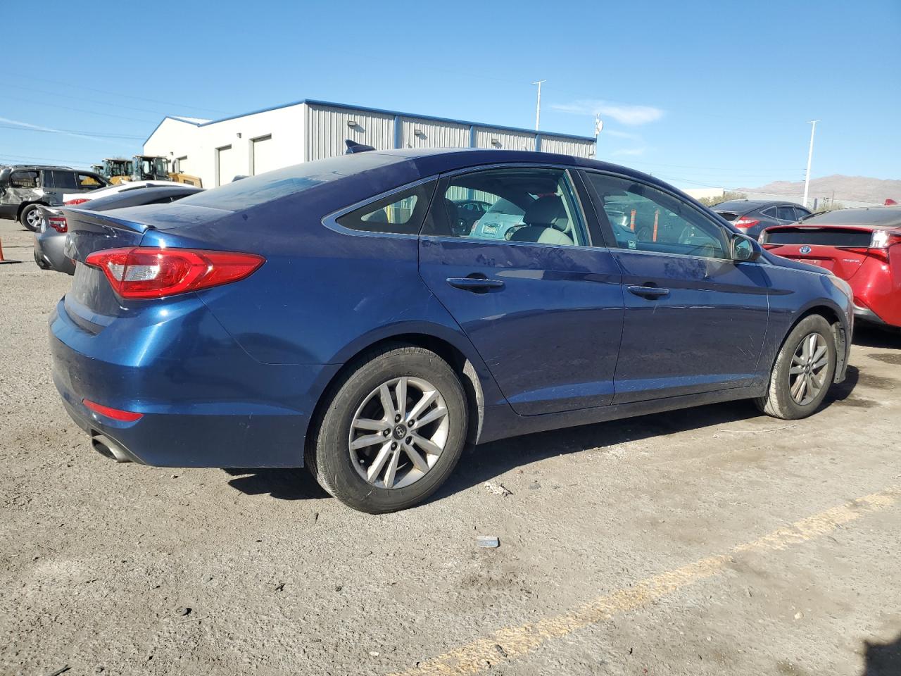 2015 HYUNDAI SONATA SE photo 3