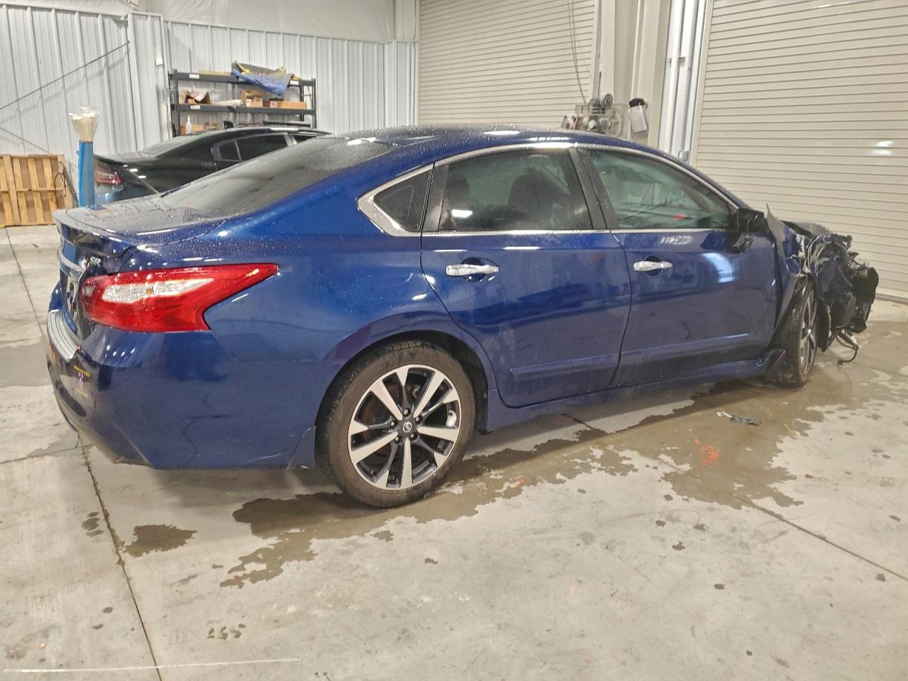 2017 NISSAN ALTIMA 2.5 SR photo 5