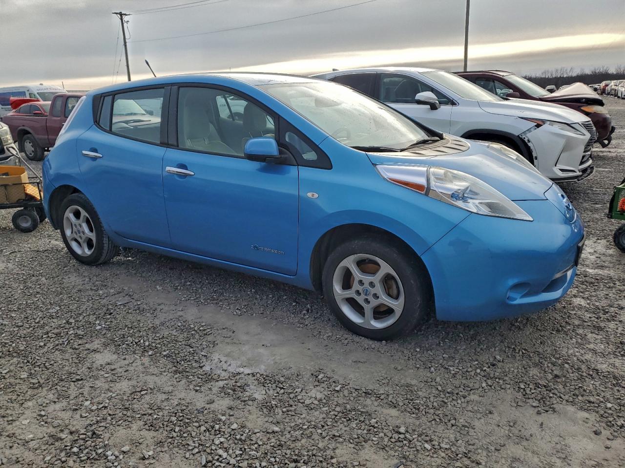 2012 NISSAN LEAF SV photo 4