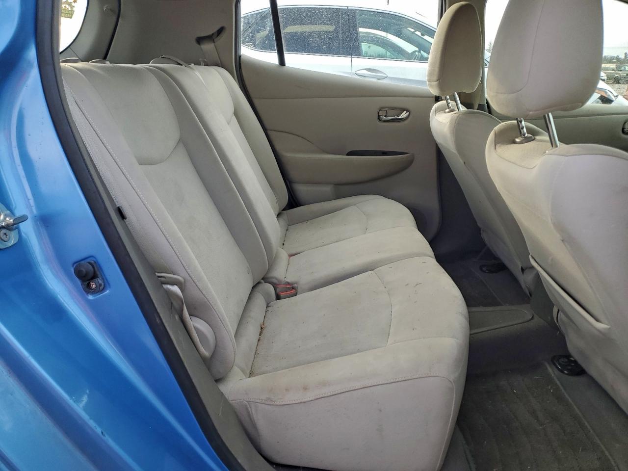2012 NISSAN LEAF SV photo 11