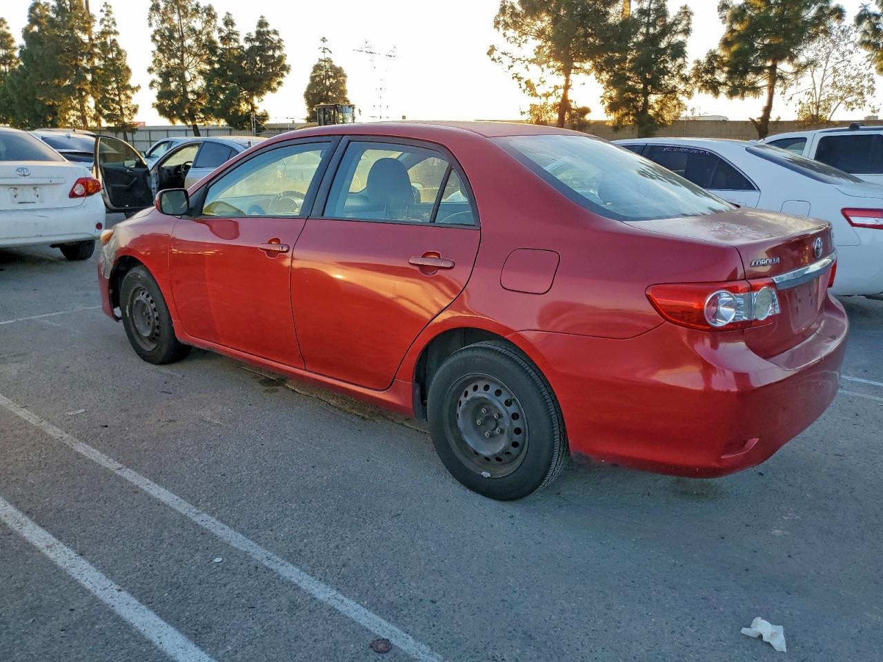 2011 TOYOTA COROLLA BASE photo 3