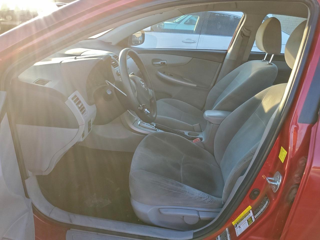 2011 TOYOTA COROLLA BASE photo 13