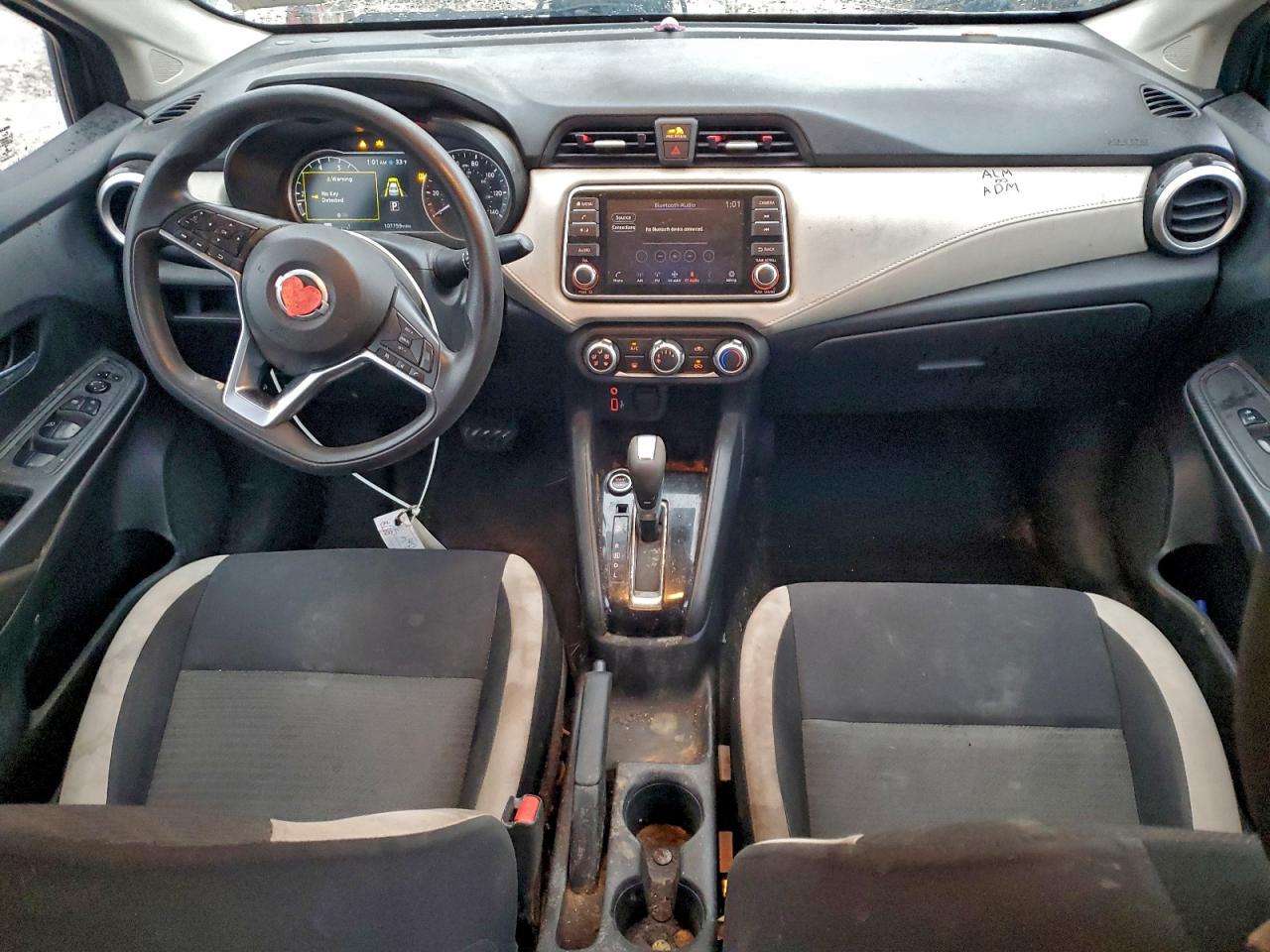 2021 NISSAN VERSA SV photo 8