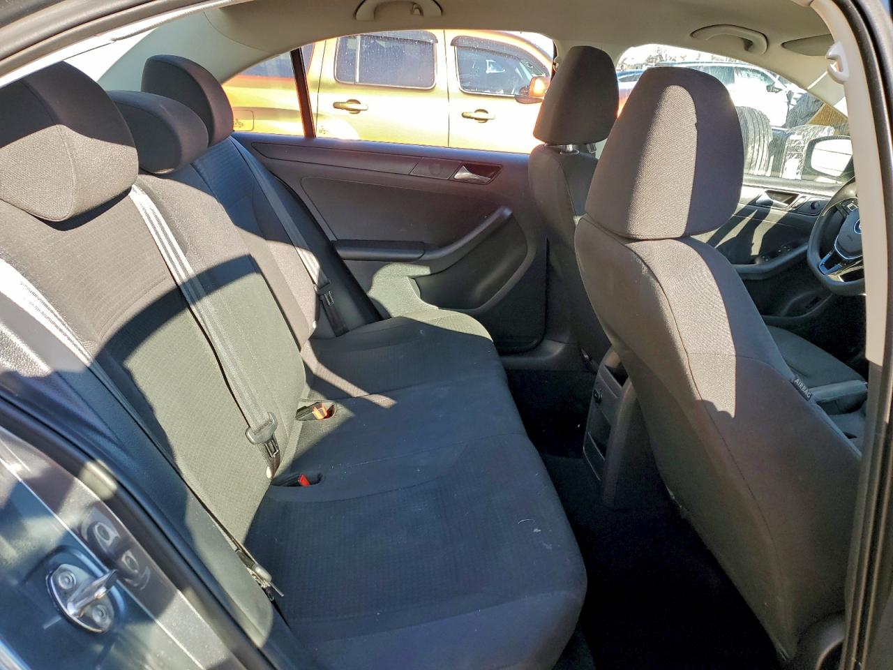 2015 VOLKSWAGEN JETTA BASE photo 10