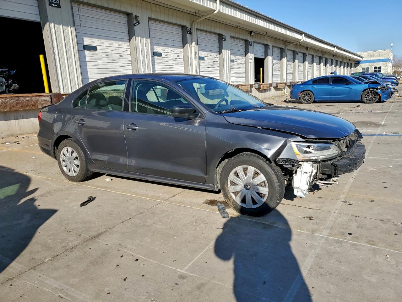 2015 VOLKSWAGEN JETTA BASE photo 4