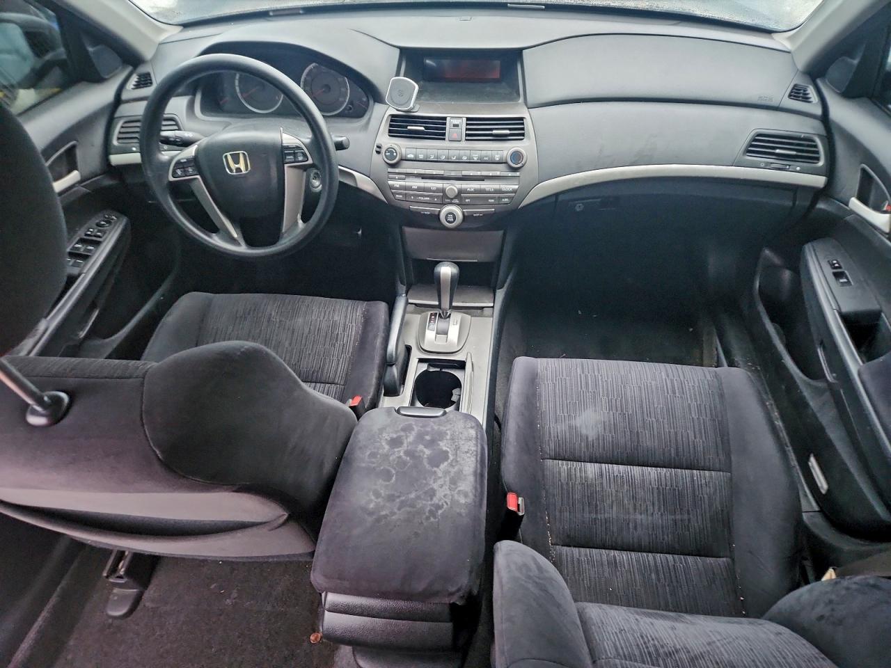 2011 HONDA ACCORD LXP photo 8