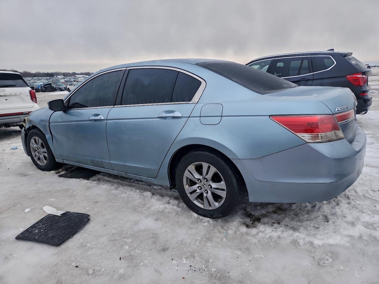 2011 HONDA ACCORD LXP photo 2