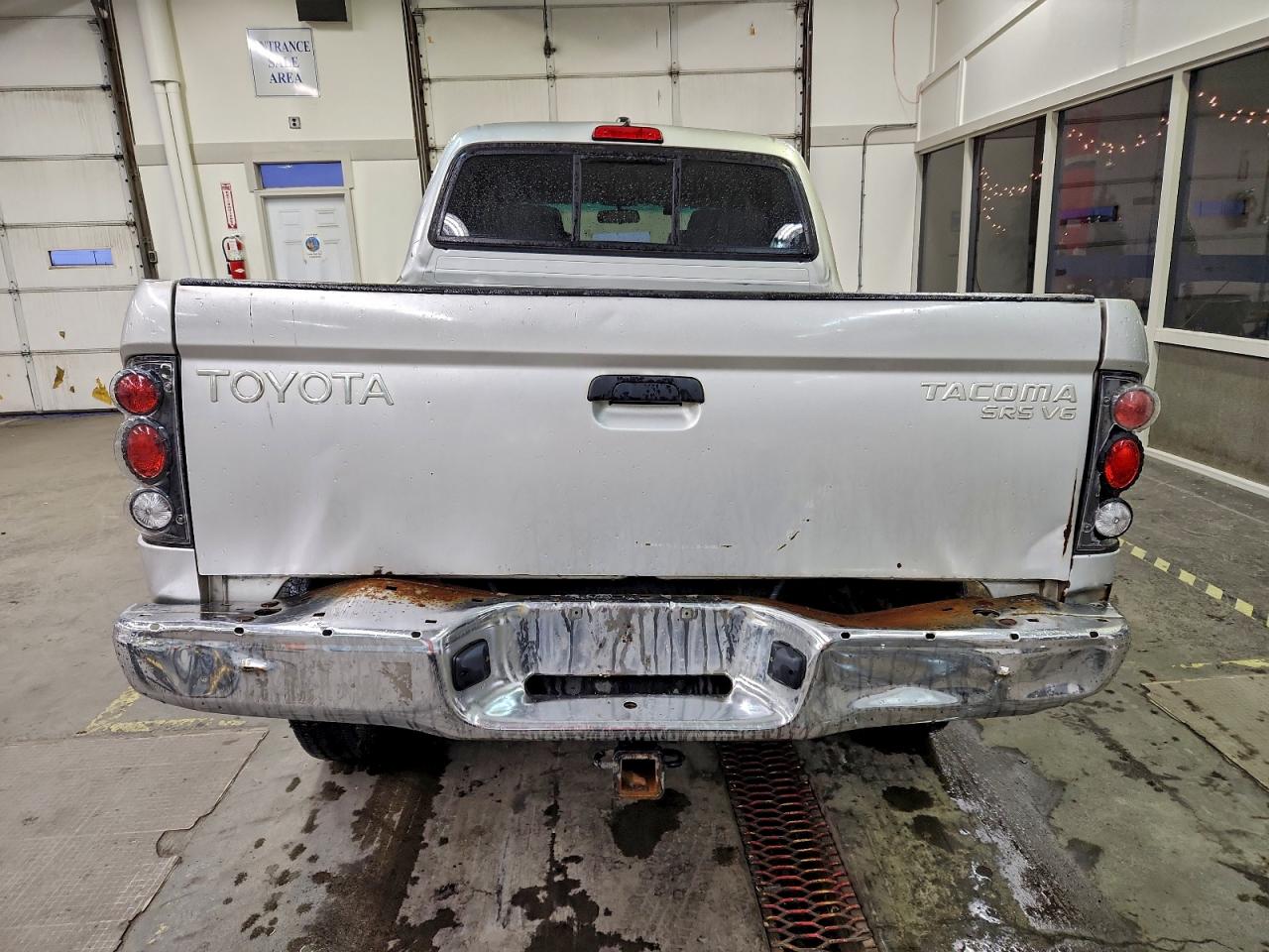 2001 TOYOTA TACOMA DOUBLE CAB photo 6